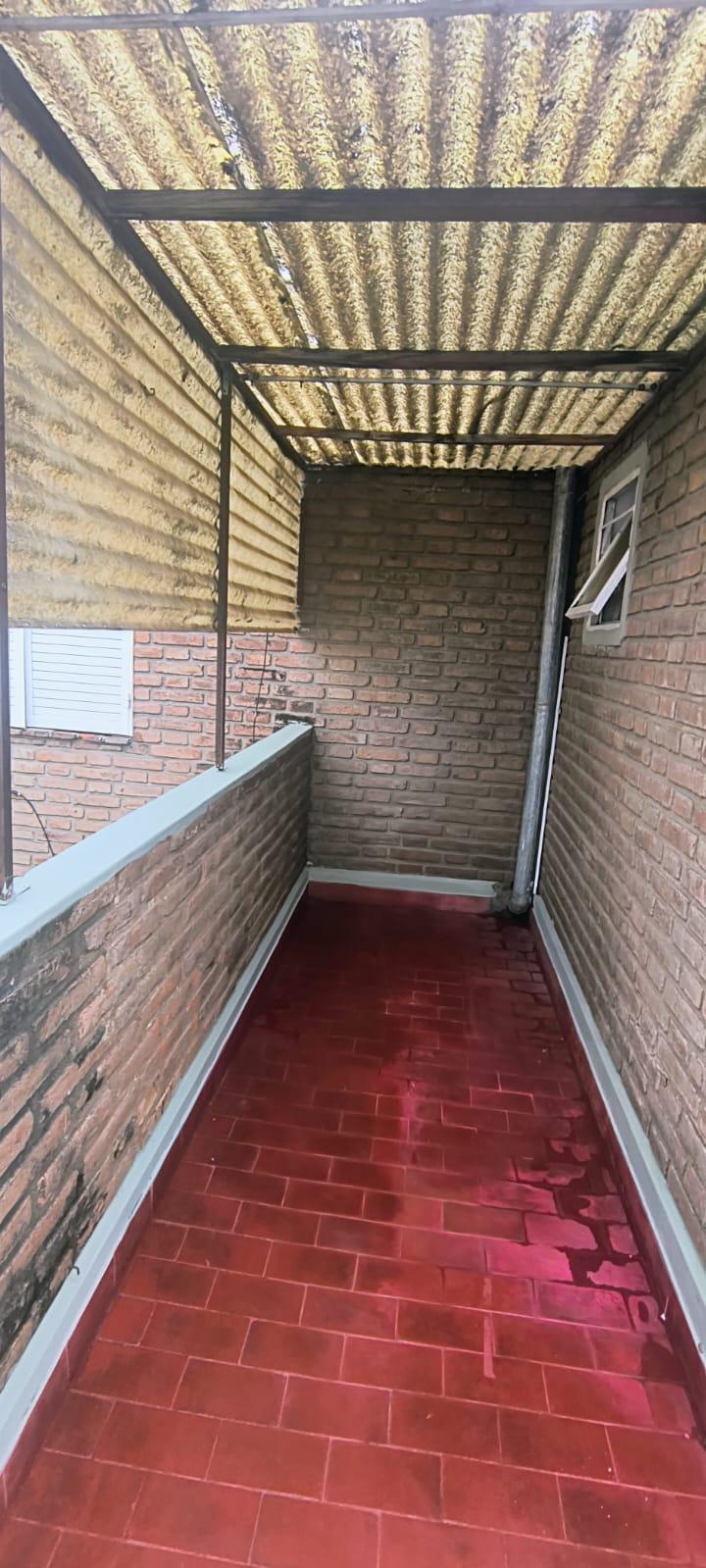 ALBERDI: AV. SANTA FE 338, AMPLIO DEPARTAMENTO C TERRAZA Y ASADOR