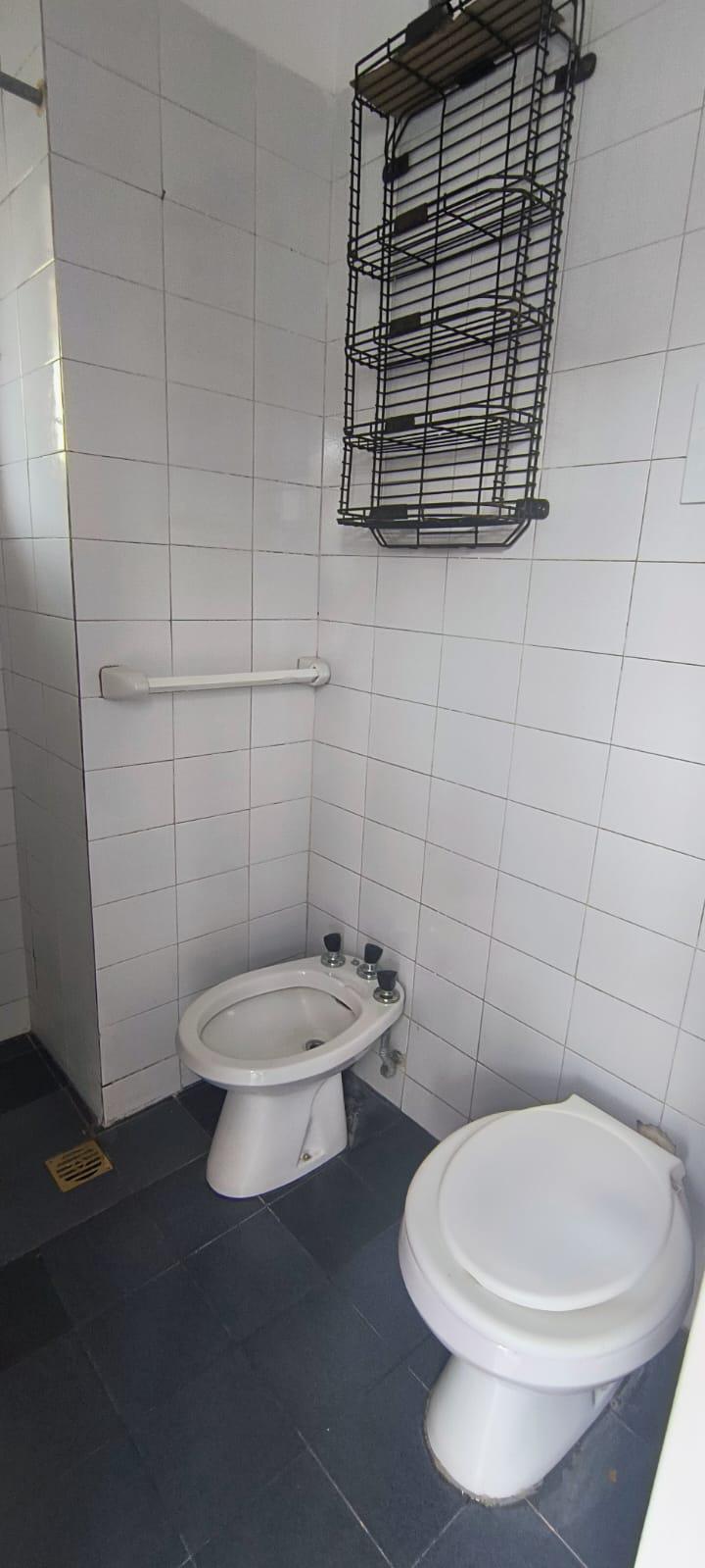 ALBERDI: AV. SANTA FE 338, AMPLIO DEPARTAMENTO C TERRAZA Y ASADOR