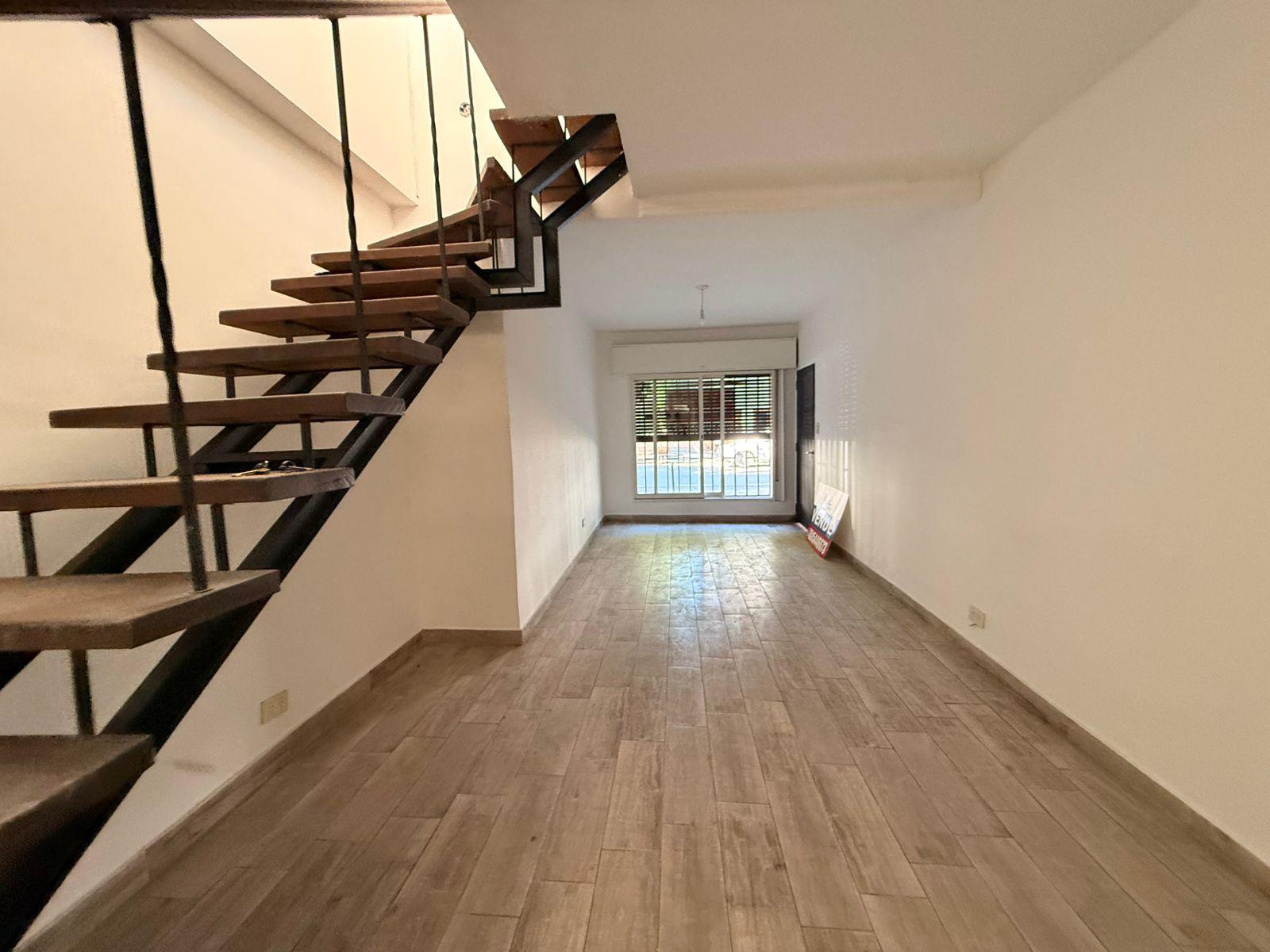 CASA EN VENTA COFICO 4 DORM, CAMPILLO 700, RECIBO MENOR  FINANCIO