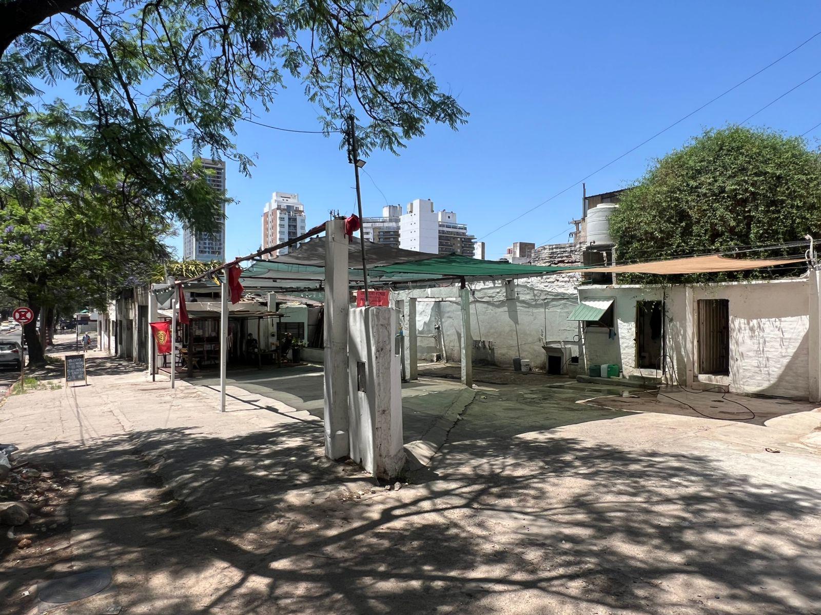 TERRENO EN VENTA SOBRE AV. PUEYRREDON CON 49 MTS DE FRENTE -