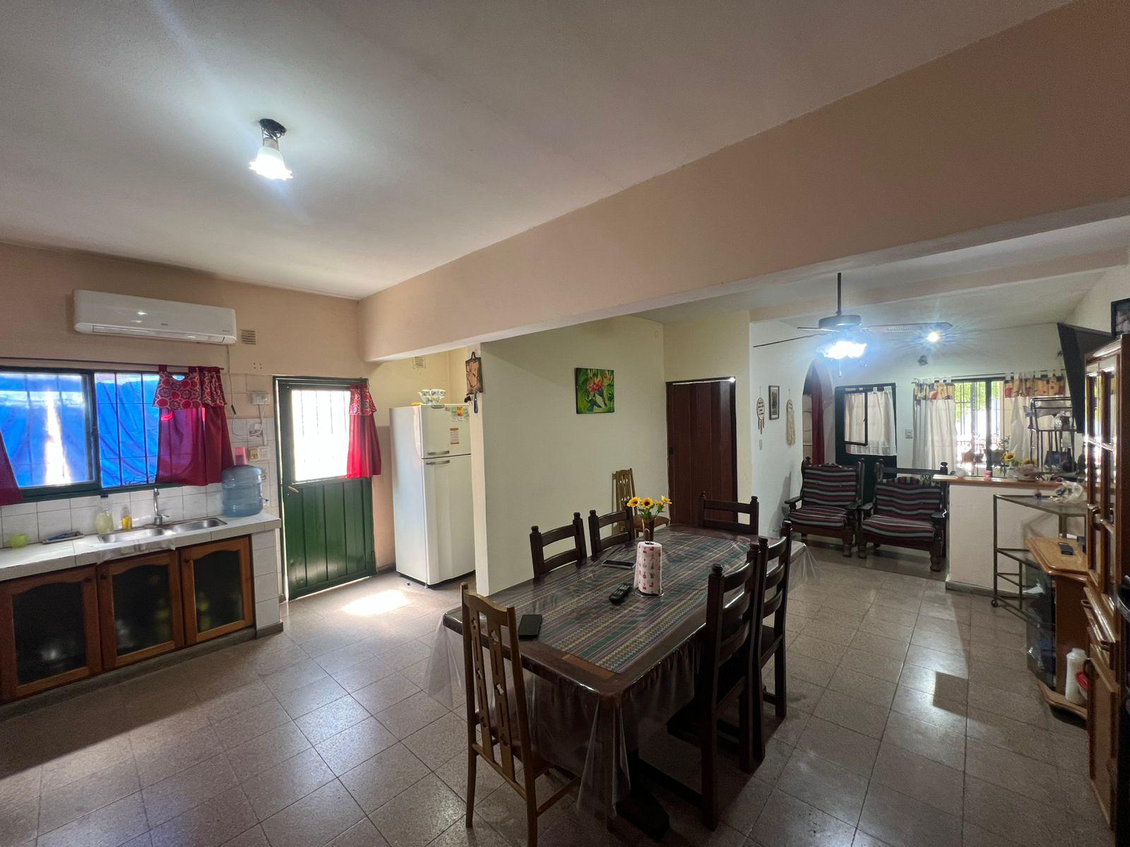 OPORTUNIDAD - CASA EN VENTA 2 DORMITORIOS - BARRIO RESIDENCIAL SANTA ANA