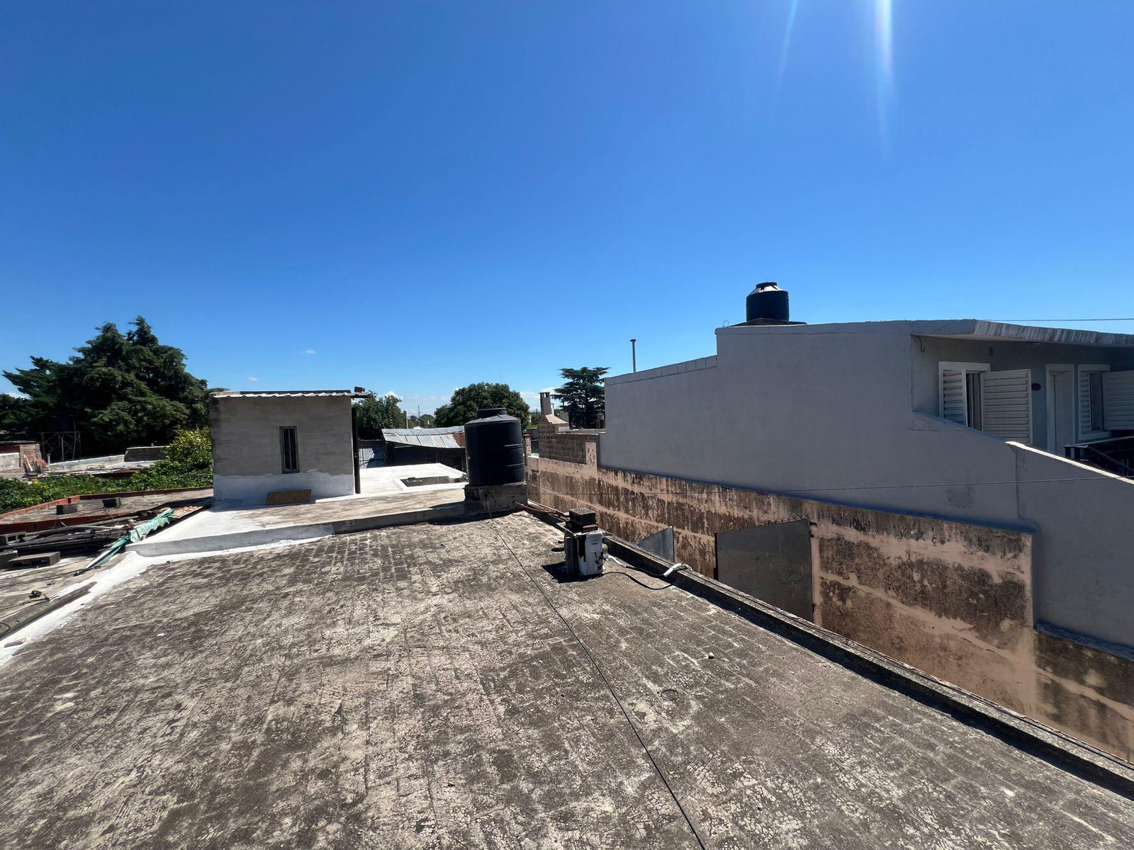 OPORTUNIDAD - CASA EN VENTA 2 DORMITORIOS - BARRIO RESIDENCIAL SANTA ANA