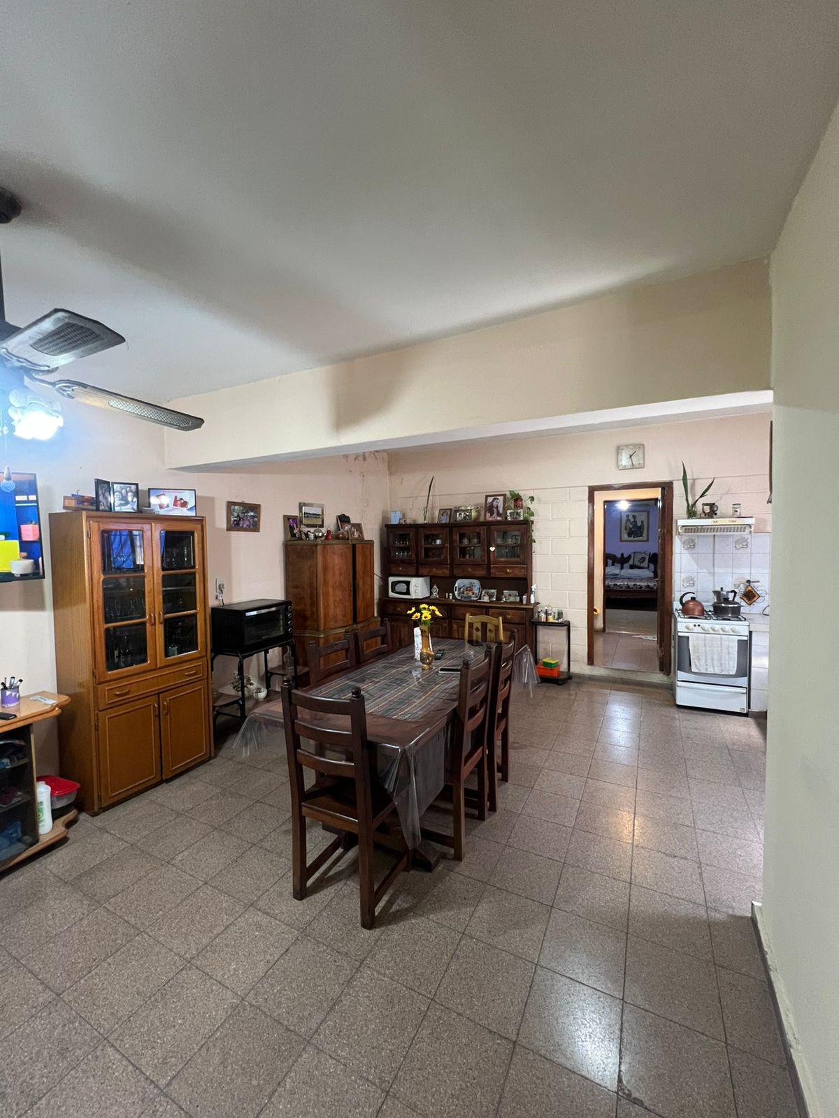 OPORTUNIDAD - CASA EN VENTA 2 DORMITORIOS - BARRIO RESIDENCIAL SANTA ANA