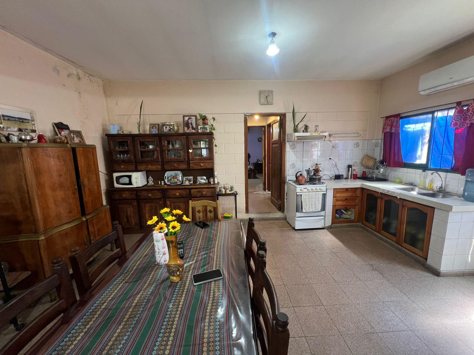 OPORTUNIDAD - CASA EN VENTA 2 DORMITORIOS - BARRIO RESIDENCIAL SANTA ANA
