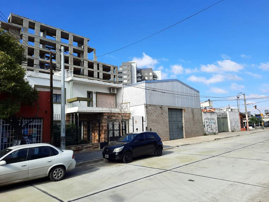 GALPON EN VENTA BARRIO OBSERVATORIO CORDOBA CAPITAL  EXCELENTE UBICACION COMERCIAL