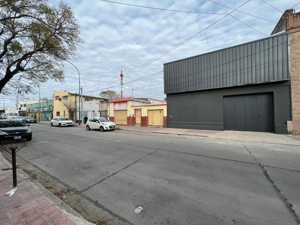 GALPON EN VENTA BARRIO OBSERVATORIO  MODERNO IDEAL USO COMERCIAL -