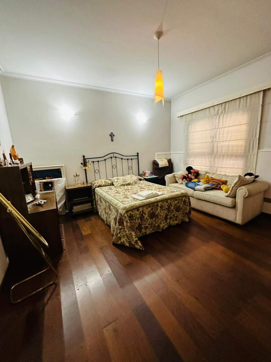 CASA Y LOCAL COMERCIAL EN VENTA  - CERRO DE LAS ROSAS -  3 D - PARQUE Y PILETA