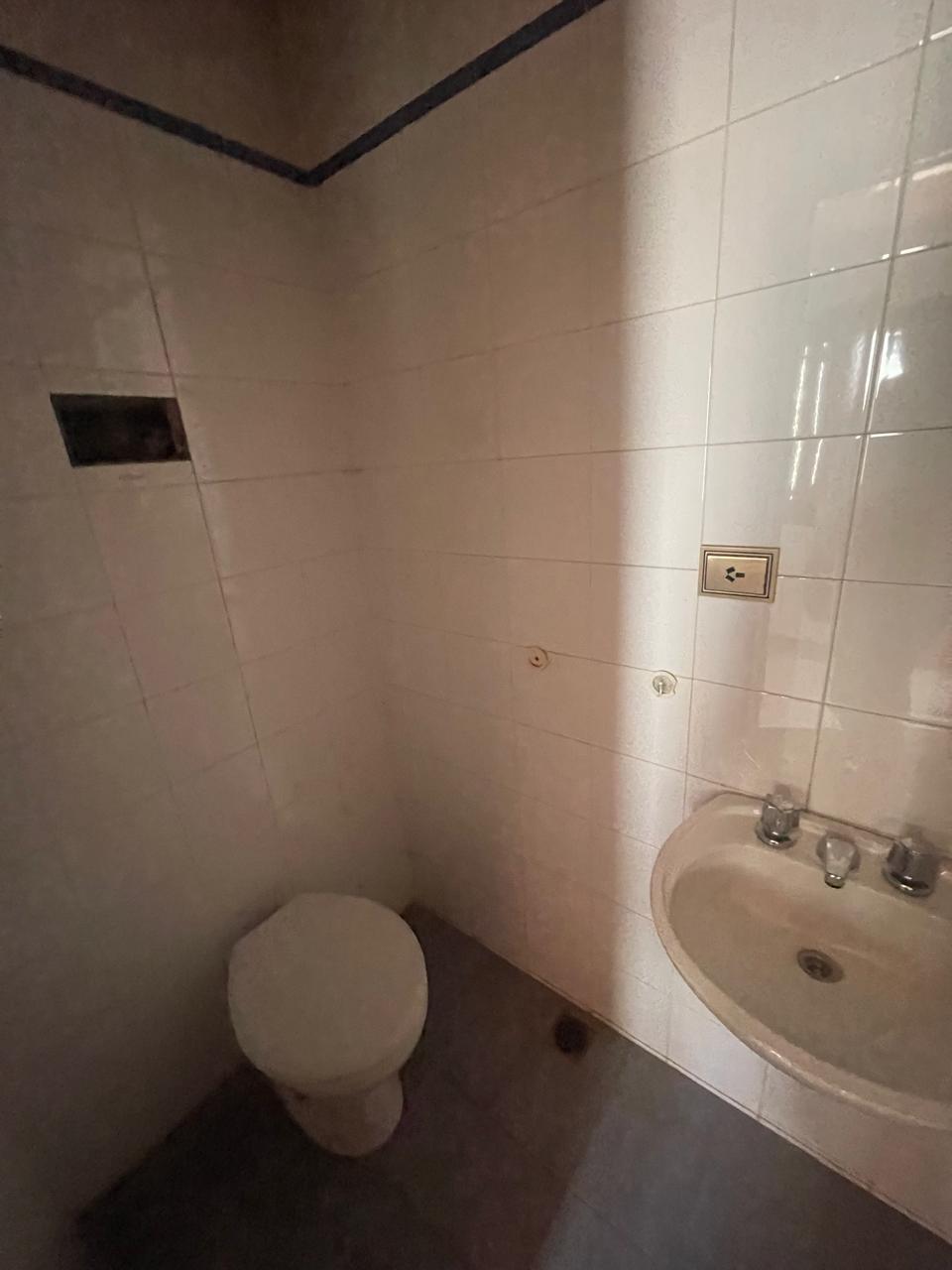 CASA EN ALQUILER - CERRO DE LAS ROSAS - 3 D EN PLANTA BAJA - PARQUE -QUINCHO Y PILETA