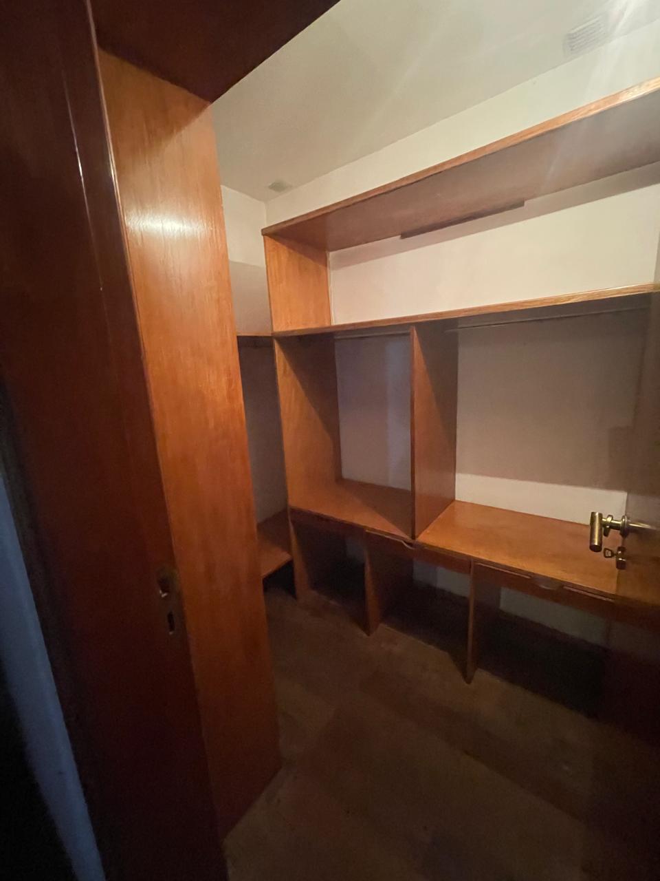 CASA EN ALQUILER - CERRO DE LAS ROSAS - 3 D EN PLANTA BAJA - PARQUE -QUINCHO Y PILETA