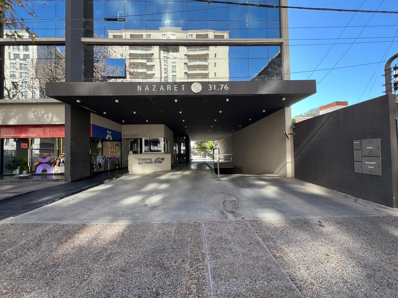 BARRIO LAS ROSAS COCHERA EN ALQUILER