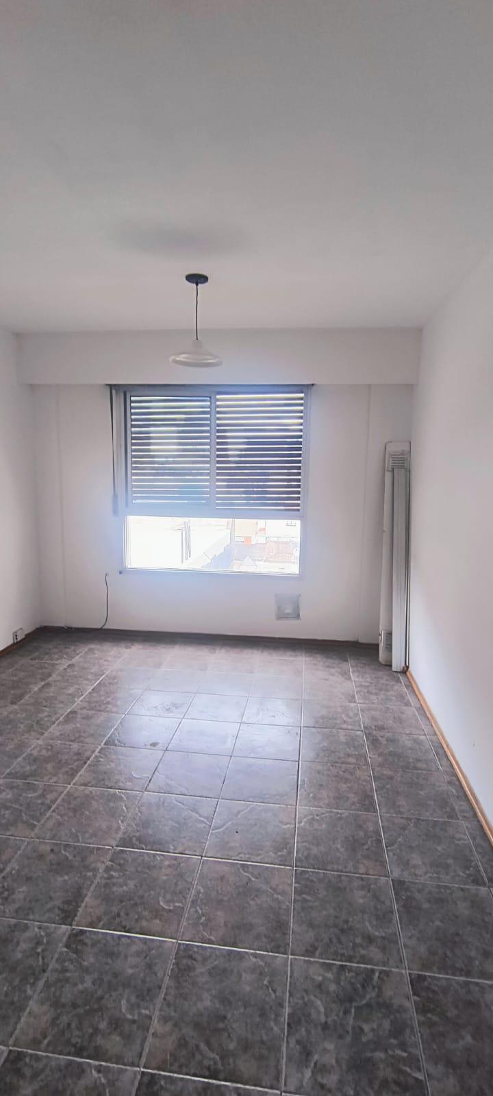 CENTRO: SANTA ROSA 134 ALQUILER DE 1 DORMITORIO AMPLIO