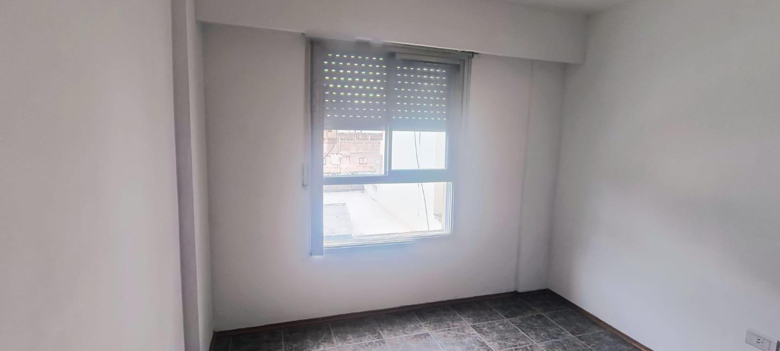 CENTRO: SANTA ROSA 134 ALQUILER DE 1 DORMITORIO AMPLIO