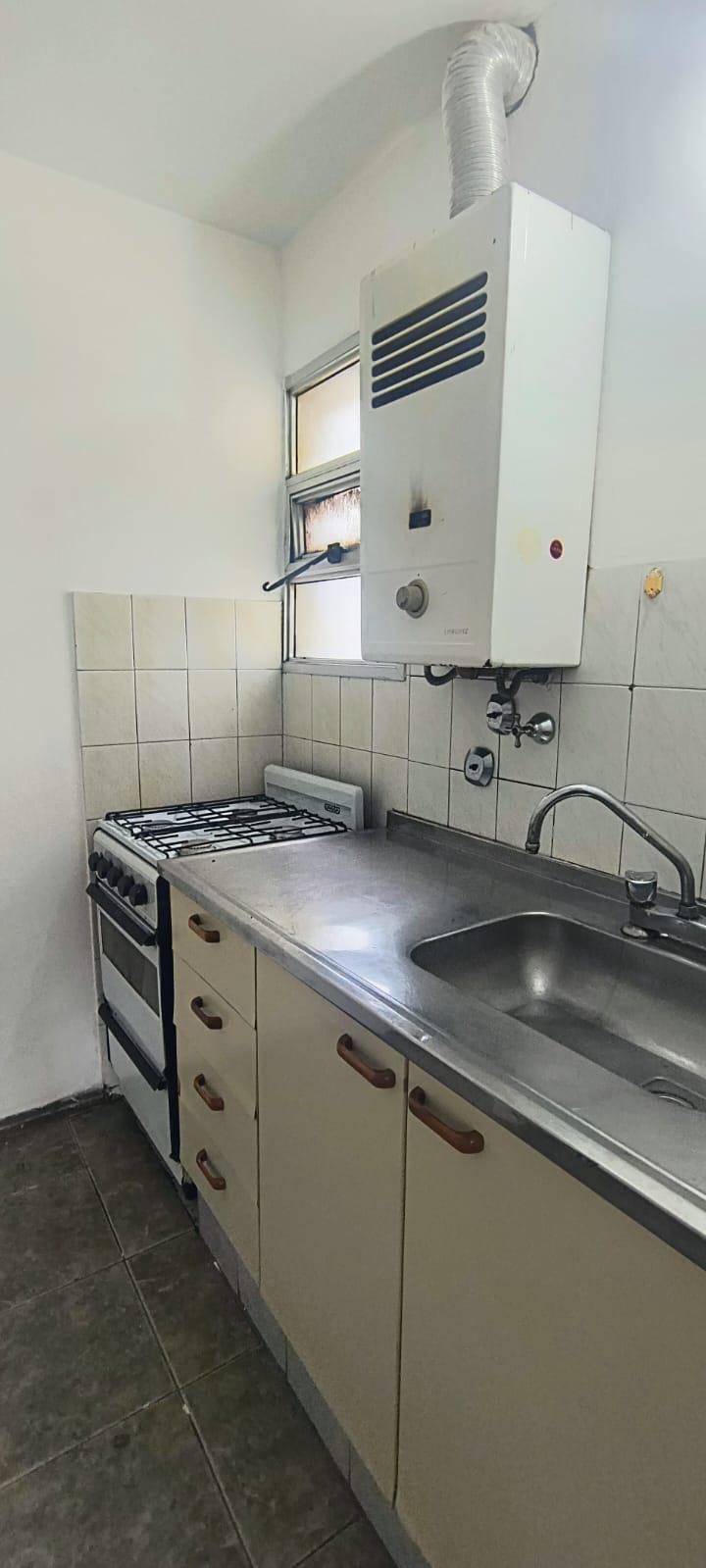 CENTRO: SANTA ROSA 134 ALQUILER DE 1 DORMITORIO AMPLIO