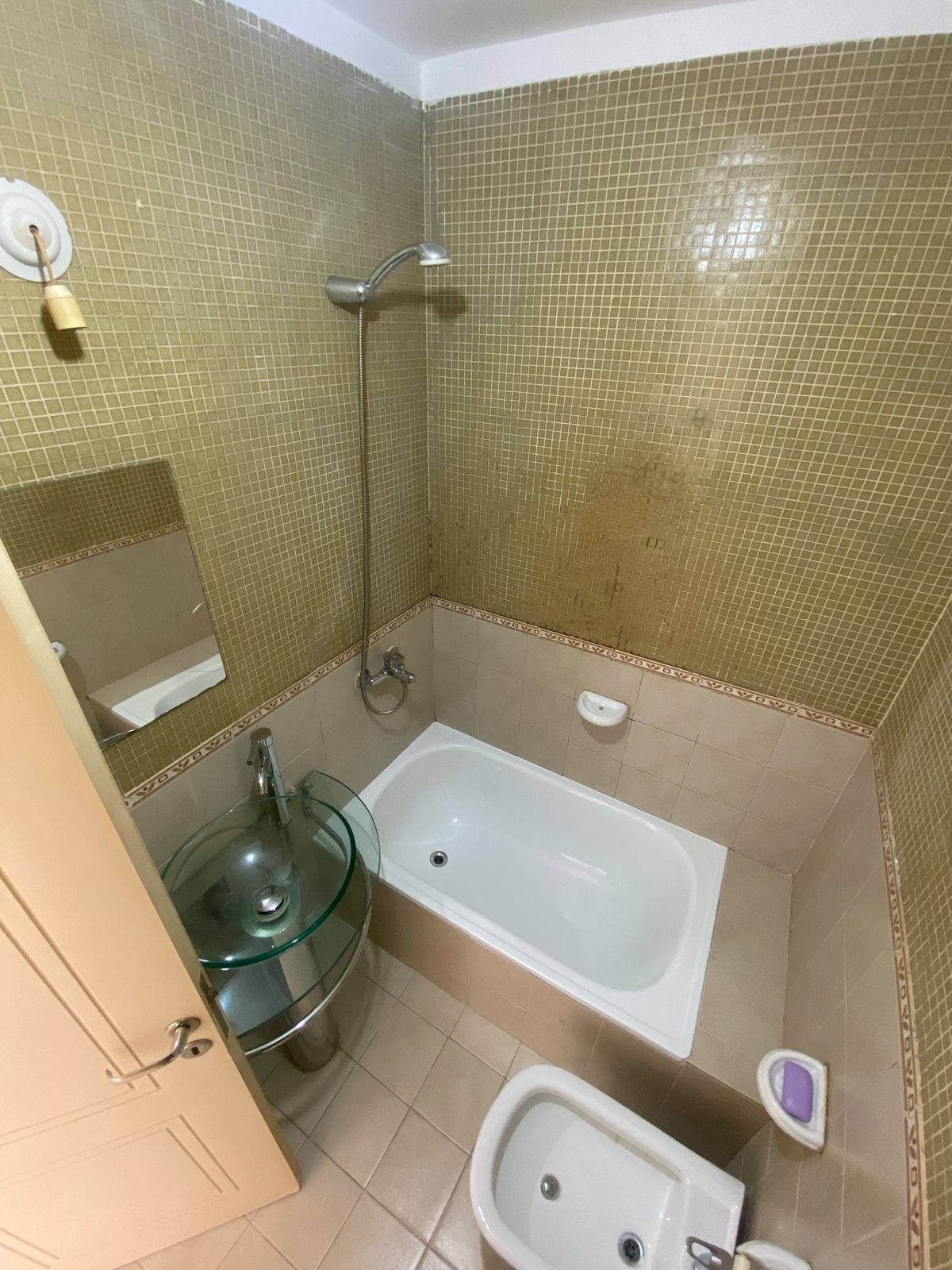 DEPTO EN ALQUILER 1 DORM Y BALCON A UNA CUADRA DE LA DUARTE QUIROS