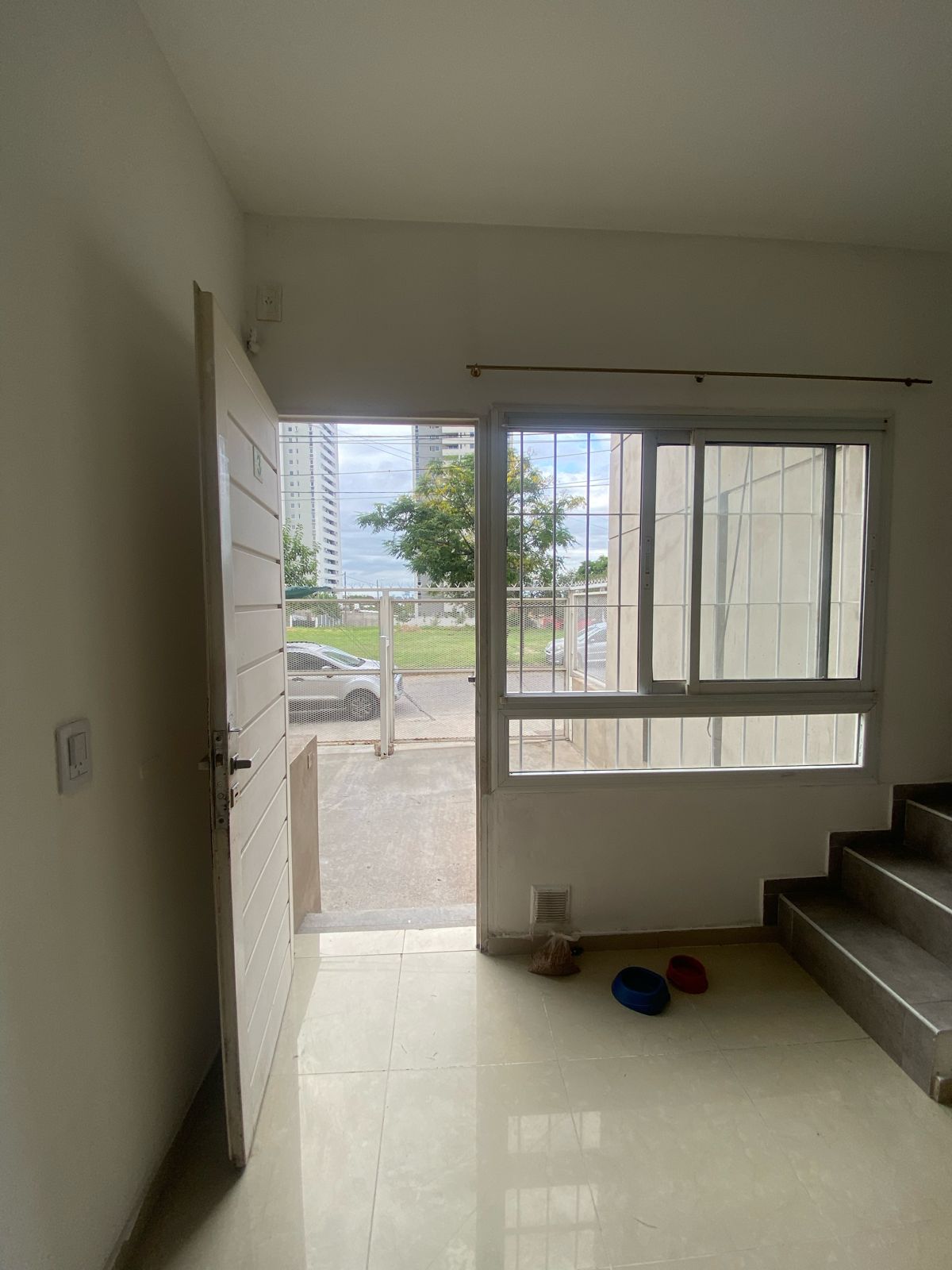 DEPTO EN ALQUILER 1DORM CON COCHERA $420MIL