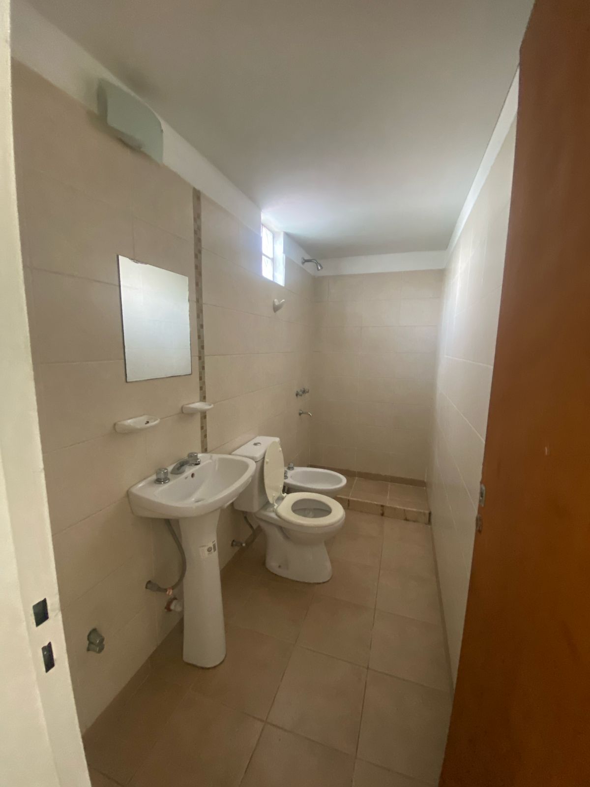 DEPTO EN ALQUILER 1DORM CON COCHERA $420MIL