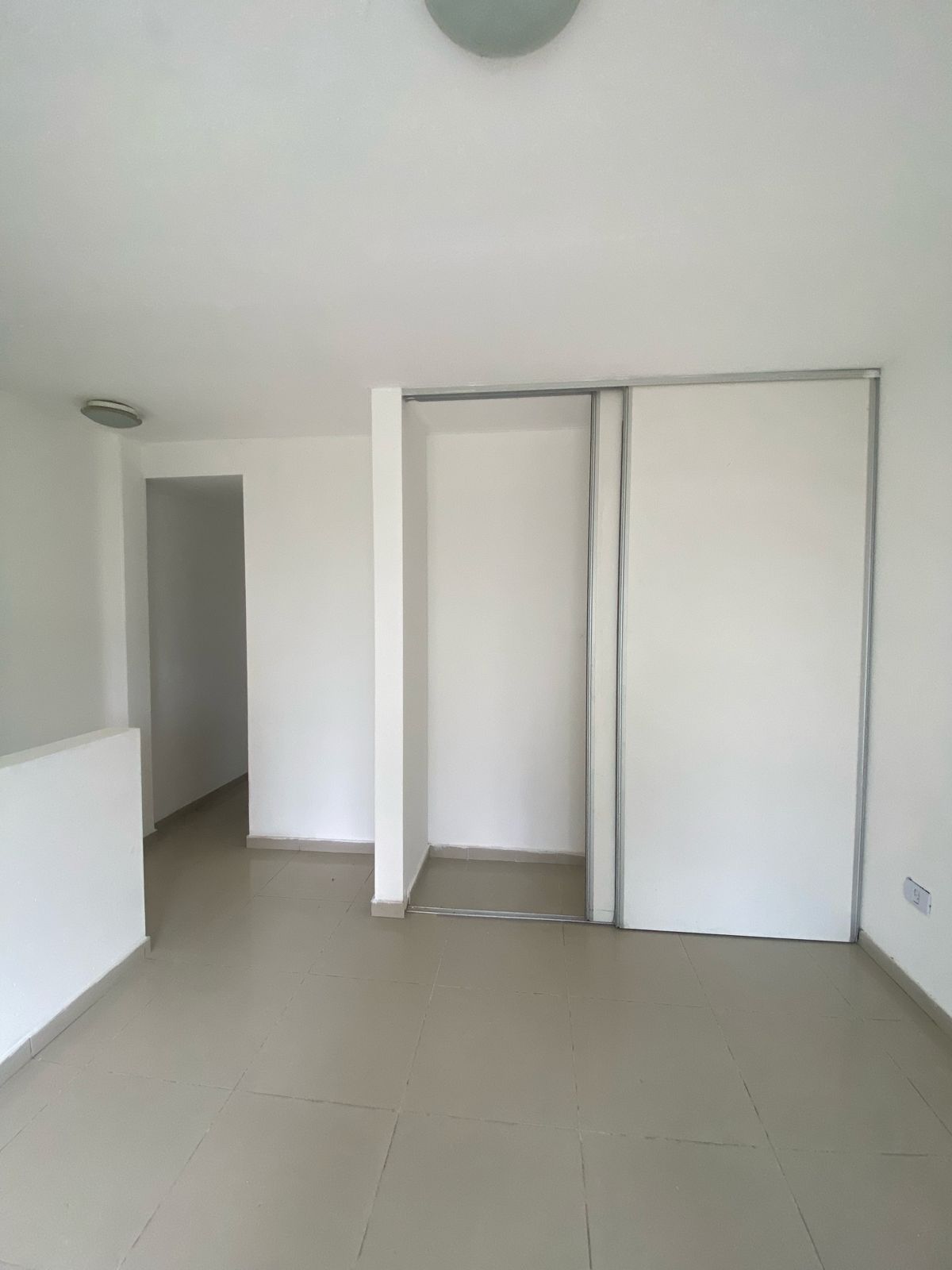DEPTO EN ALQUILER 1DORM CON COCHERA $420MIL