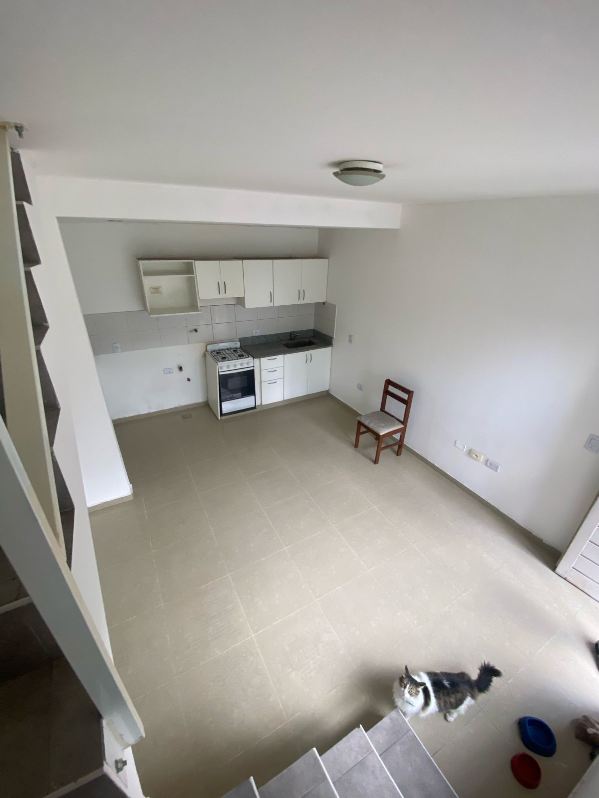 DEPTO EN ALQUILER 1DORM CON COCHERA $420MIL