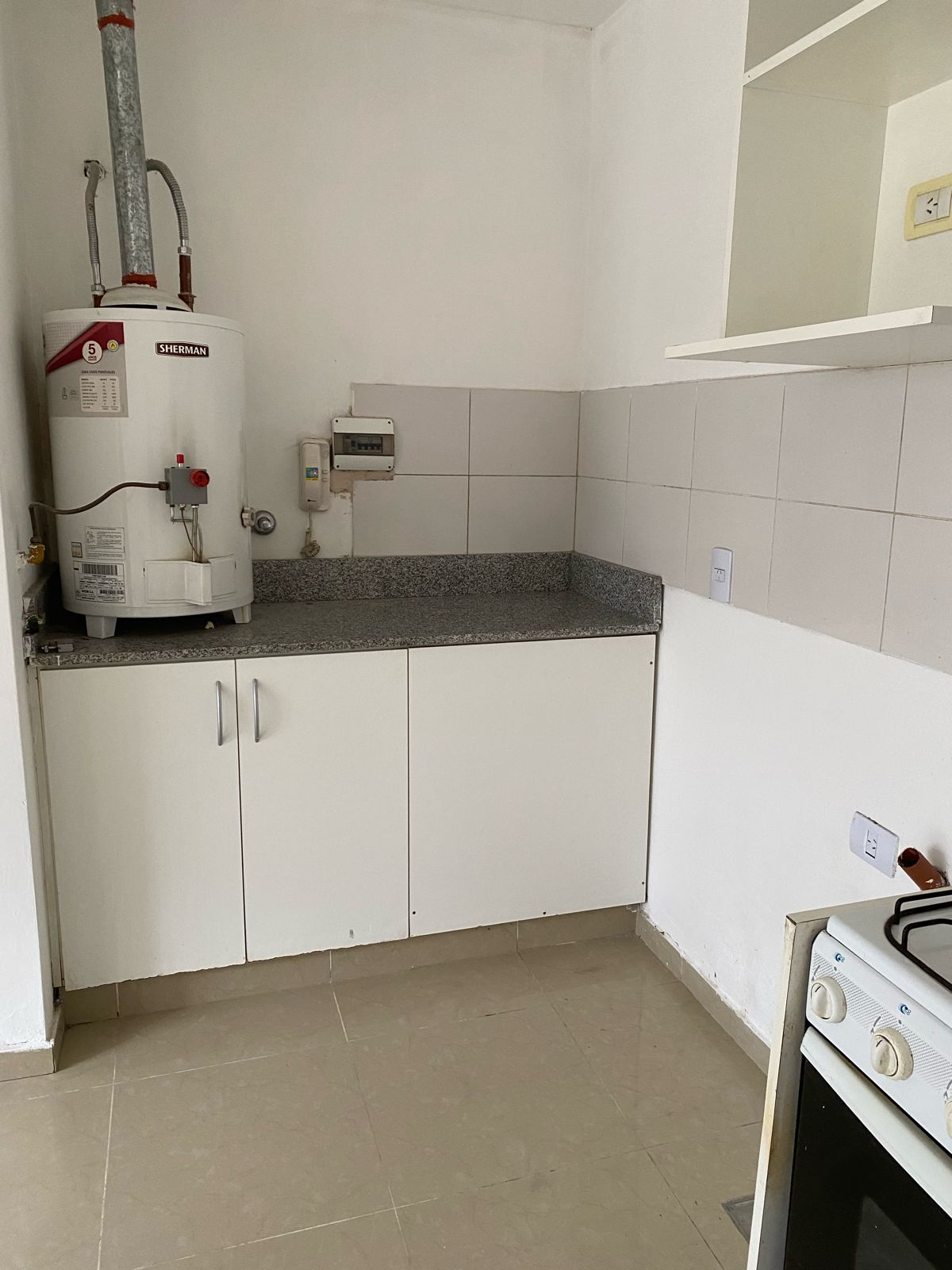 DEPTO EN ALQUILER 1DORM CON COCHERA $420MIL