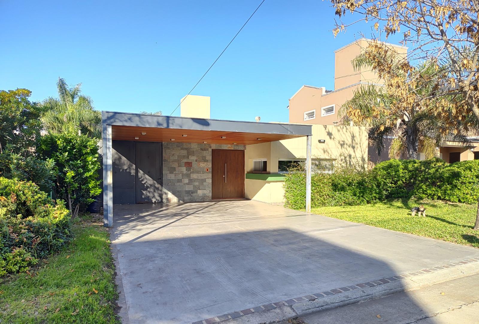 LA ESTANZUELA - CASA 3 DORM