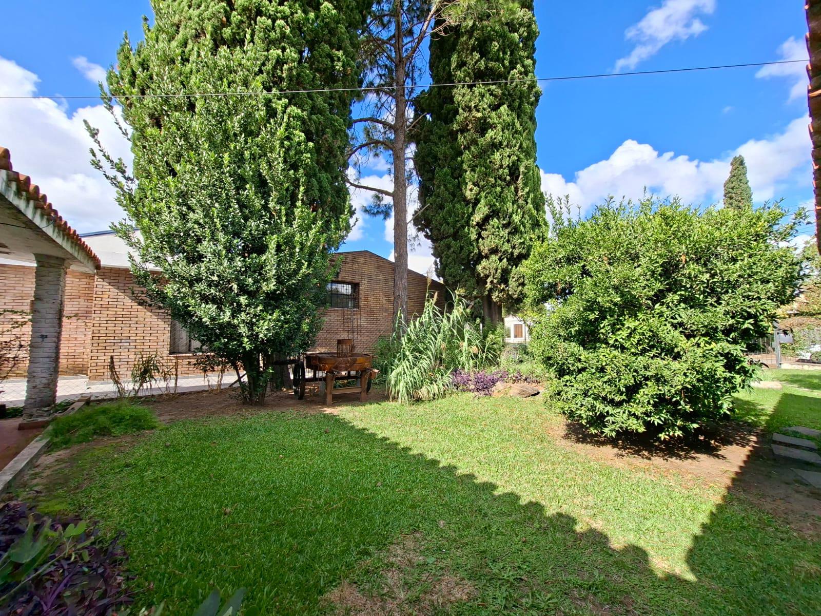 OPORTUNIDAD CERRO DE LAS ROSAS - CASA 6 DORM