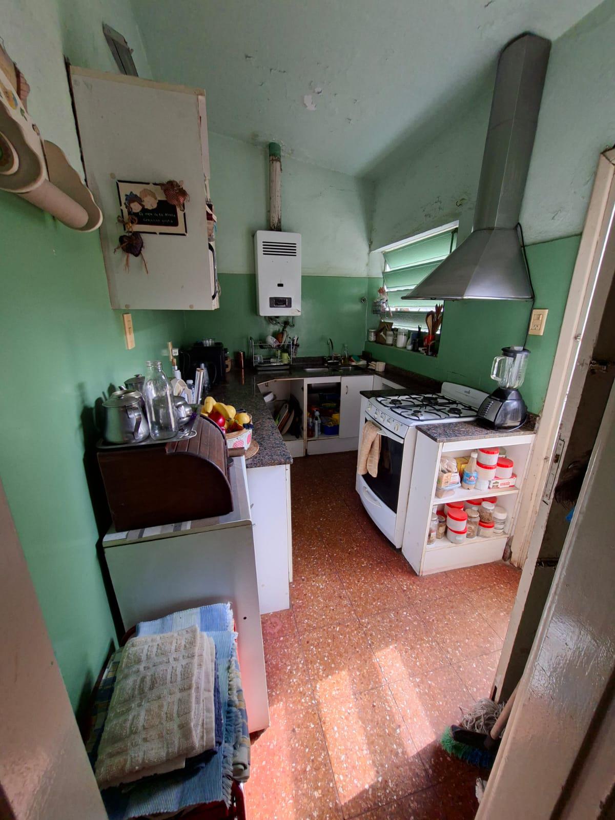 OPORTUNIDAD CERRO DE LAS ROSAS - CASA 6 DORM