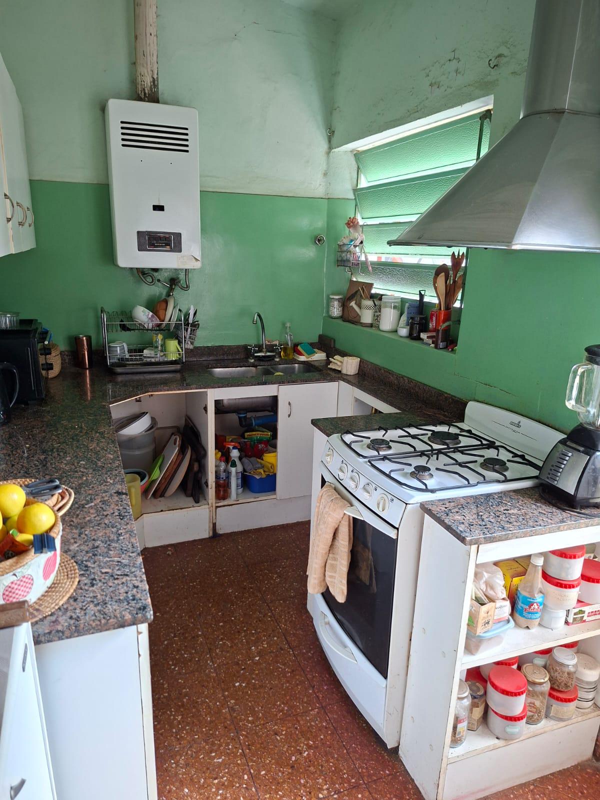 OPORTUNIDAD CERRO DE LAS ROSAS - CASA 6 DORM