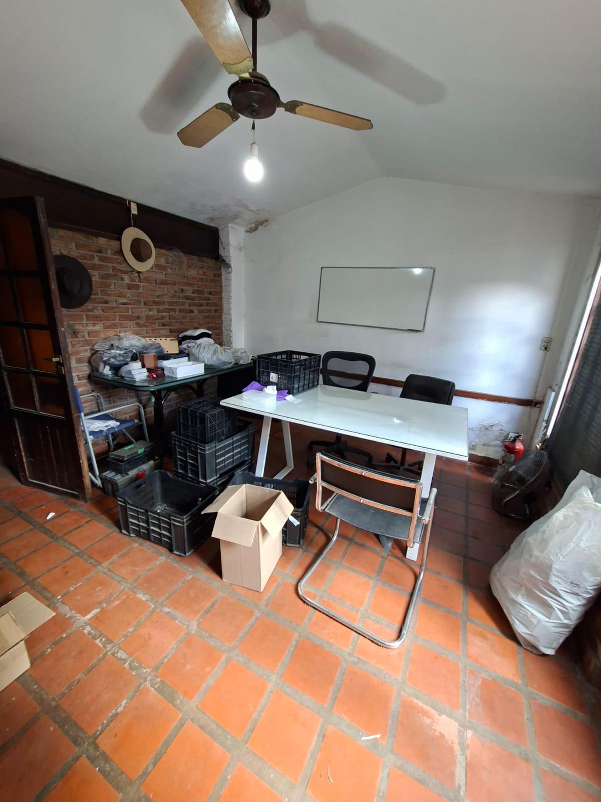 OPORTUNIDAD CERRO DE LAS ROSAS - CASA 6 DORM