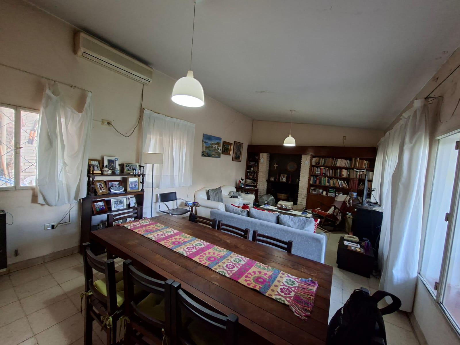 OPORTUNIDAD CERRO DE LAS ROSAS - CASA 6 DORM