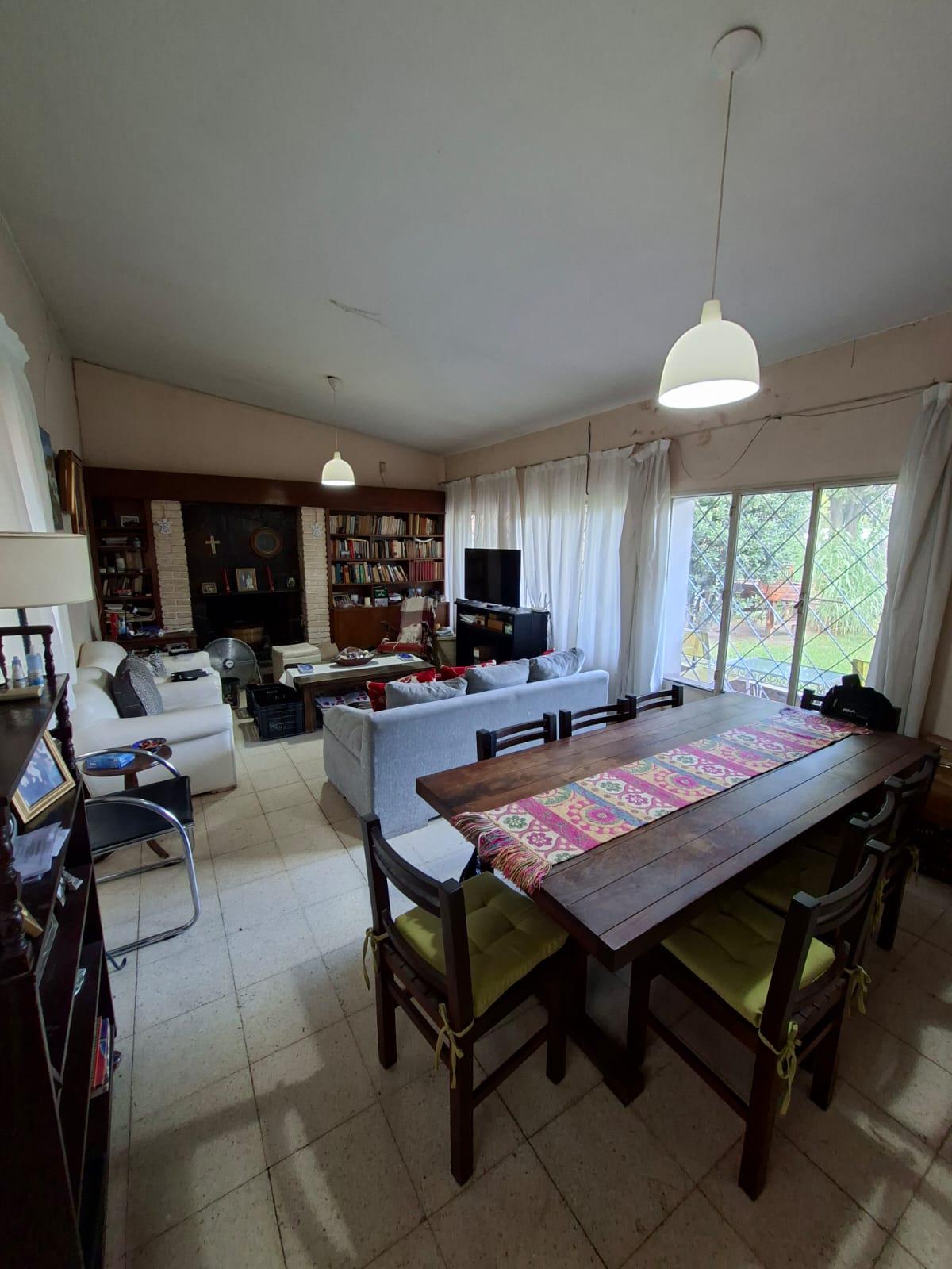 OPORTUNIDAD CERRO DE LAS ROSAS - CASA 6 DORM