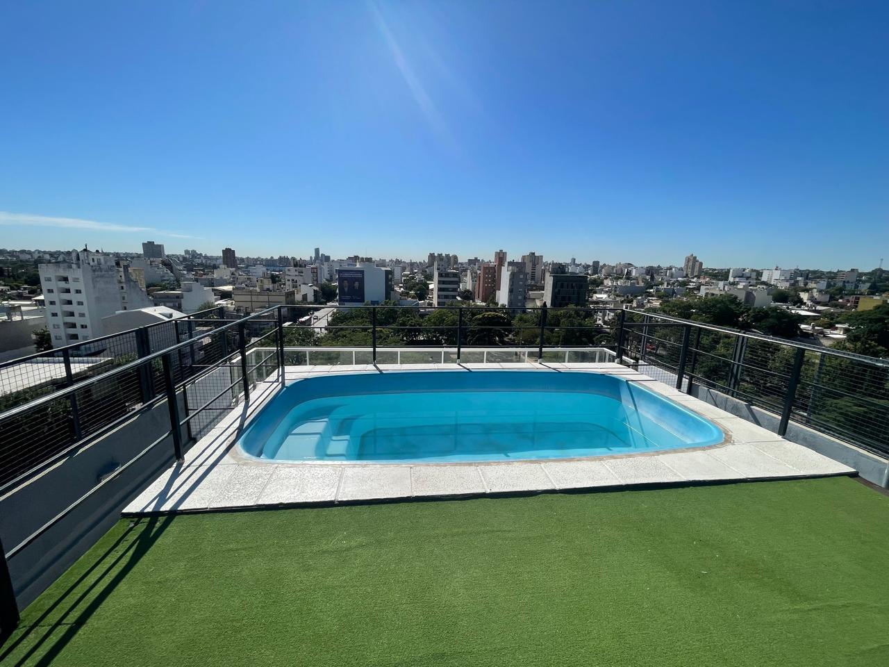 DEPARTAMENTO EN VENTA  B ALTO ABERDI. 1 DORM. CON PILETA Y VISTA A LAS SIERRAS.