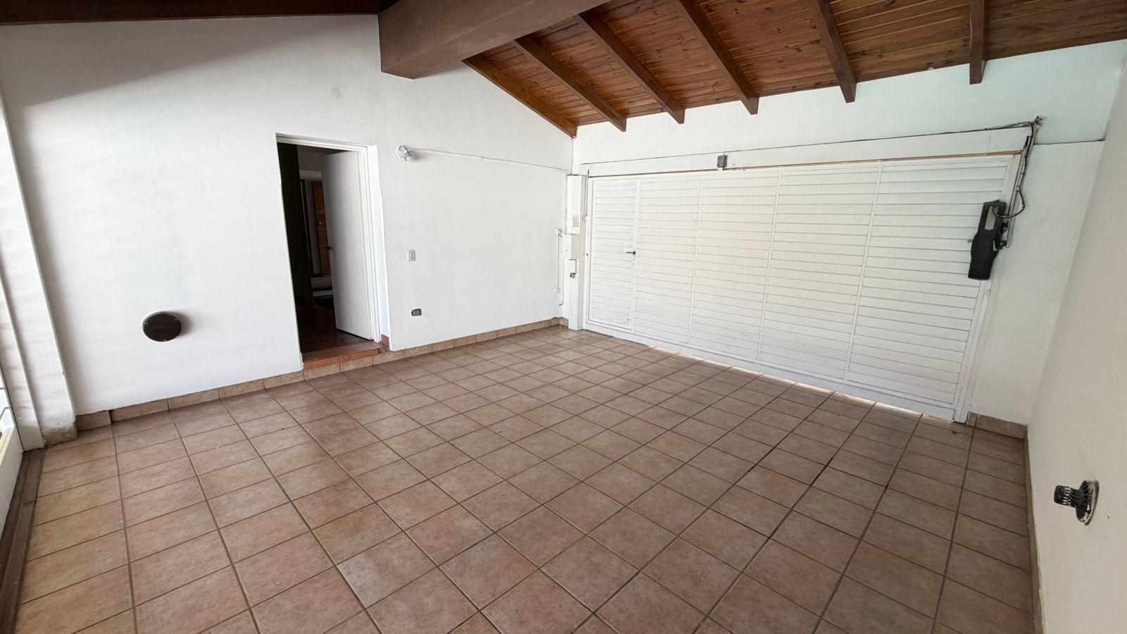 Casa en alquiler 3 dormitorios en Granja de Funes