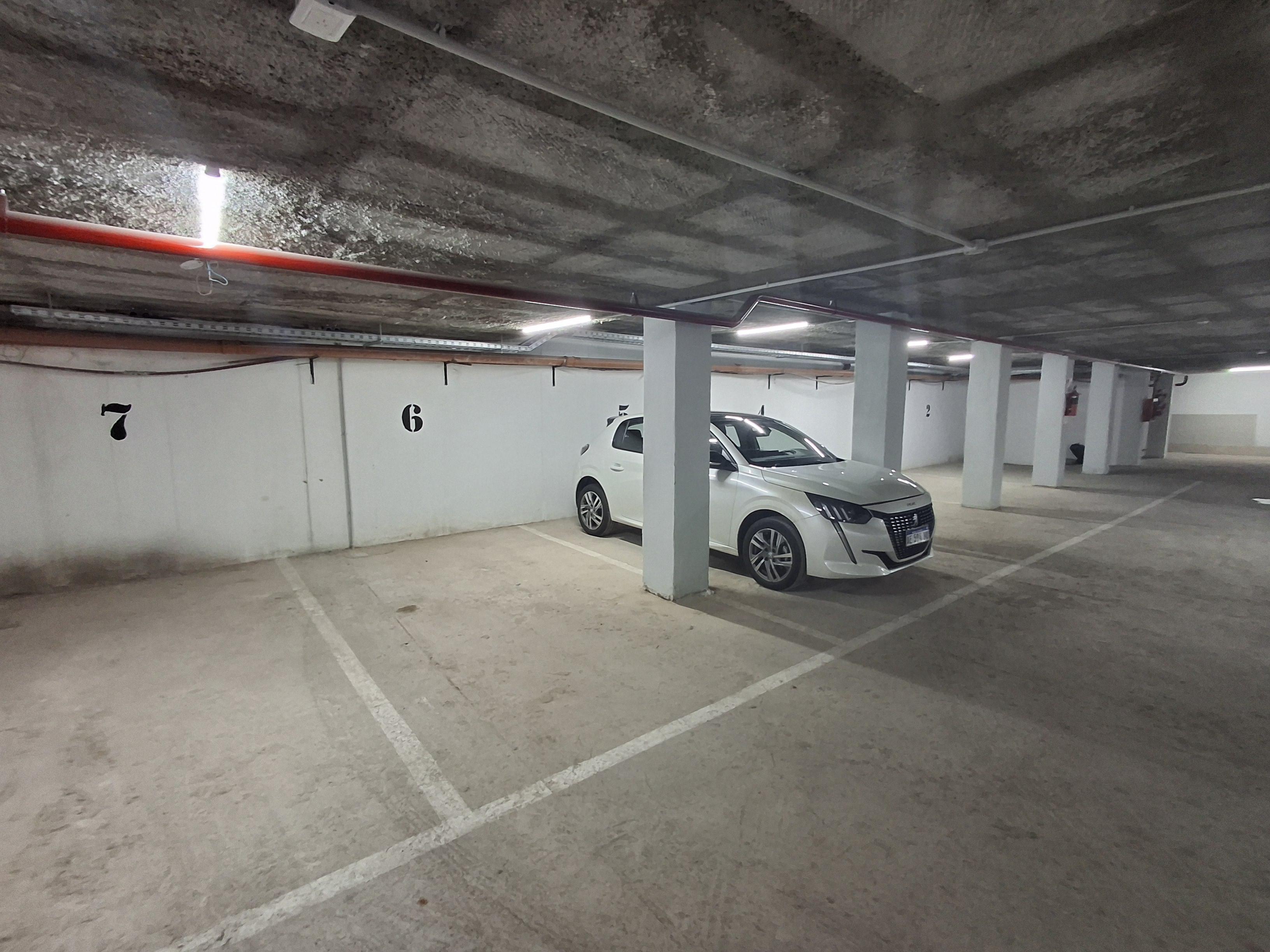 ALQUILER COCHERAS B JARDIN