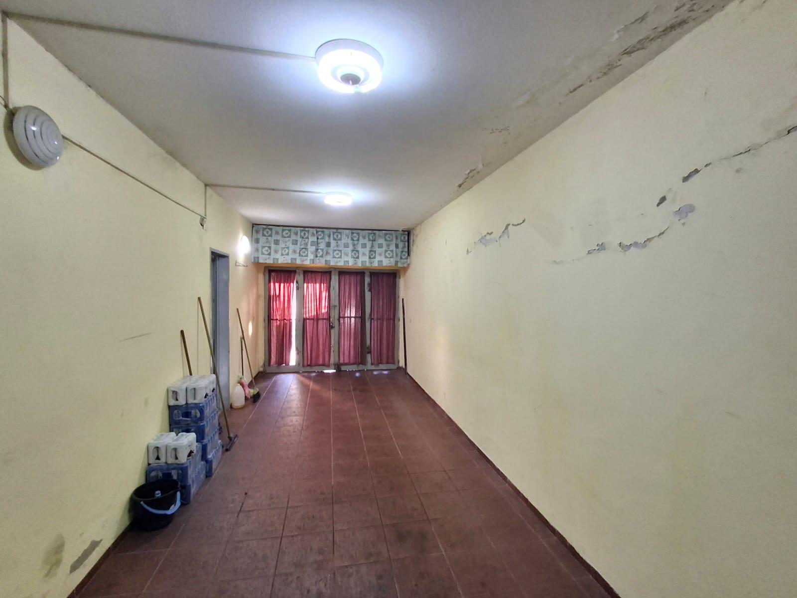 VENTA CASA  AMEGHINO NORTE - 3 DORMITORIOS Y DEPARTAMENTO COCHERA DOBLE