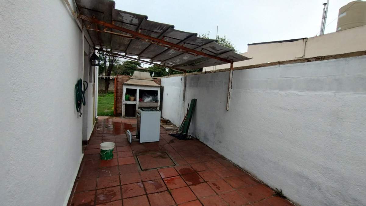 Amplia casa de 2 Dormitorios en Matienzo - Gran patio