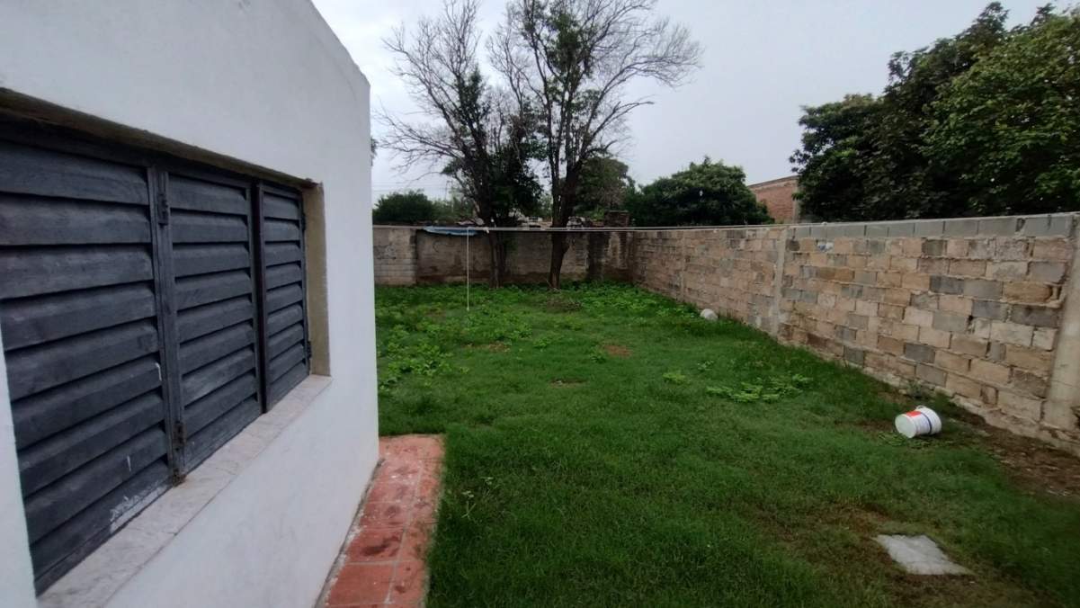 Amplia casa de 2 Dormitorios en Matienzo - Gran patio
