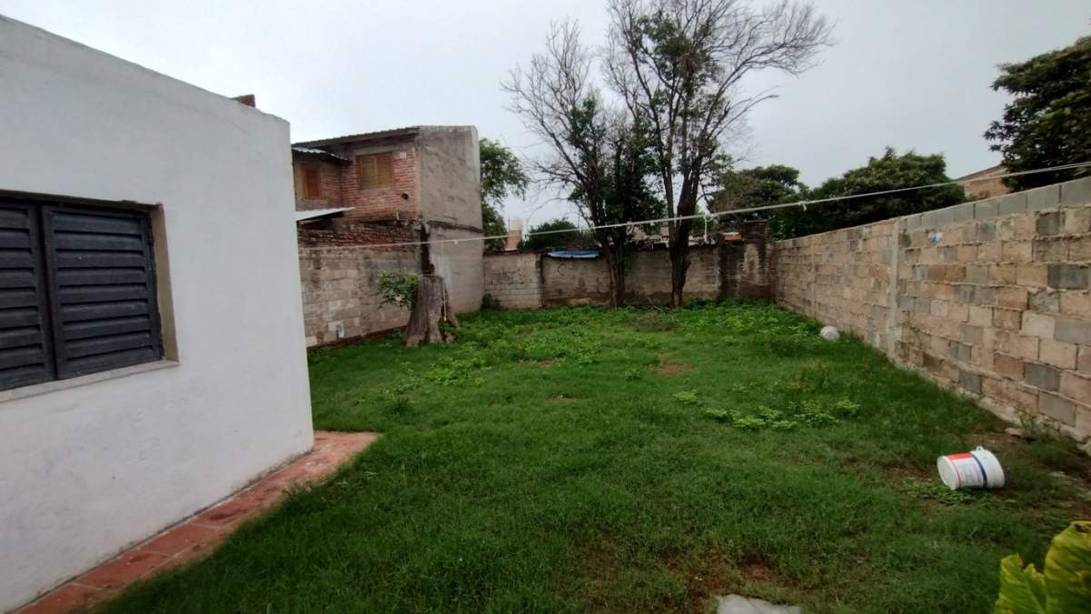 Amplia casa de 2 Dormitorios en Matienzo - Gran patio