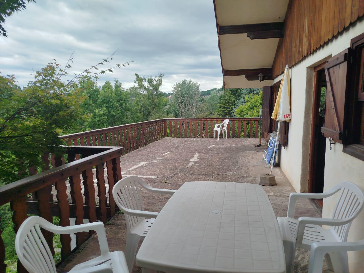 Venta de 2 casas, todos los servicios, amobladas, con Escritura perfecta