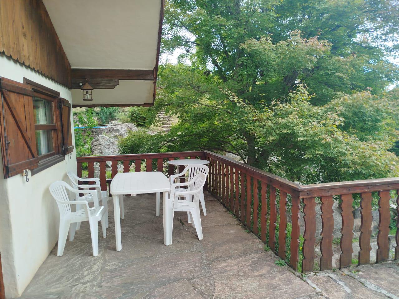 Venta de 2 casas, todos los servicios, amobladas, con Escritura perfecta