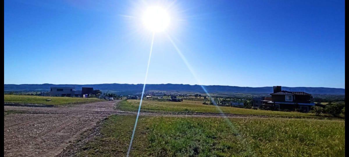 Venta de 5 lotes juntos, espectaculares vista, esquina, con obra de gas natural, con escritura