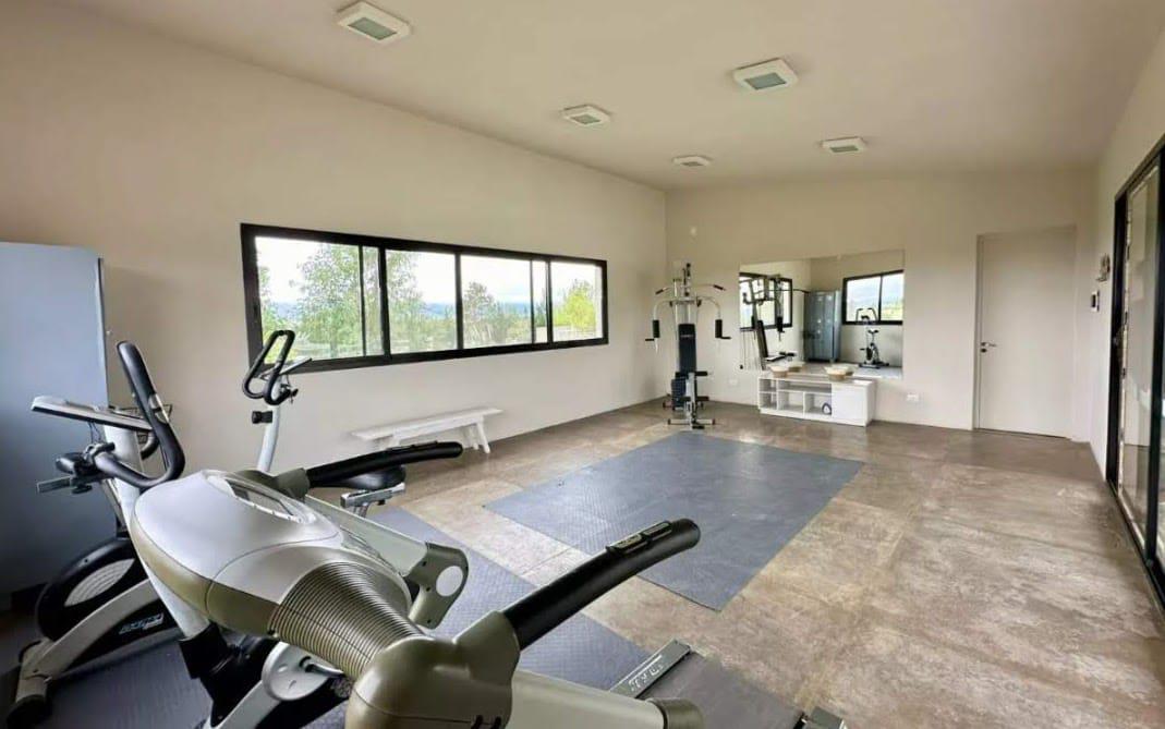 Venta de 5 lotes juntos, espectaculares vista, esquina, con obra de gas natural, con escritura