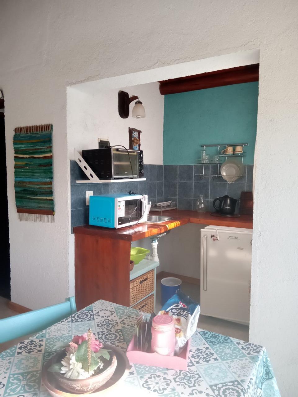 Alquiler permanente por 1 año, 1 dormitorio, cochera techada con asador