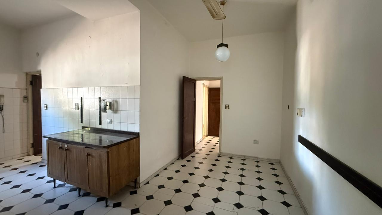 VENTA CASA 4 DORMITORIOS BARRIO MAIPU