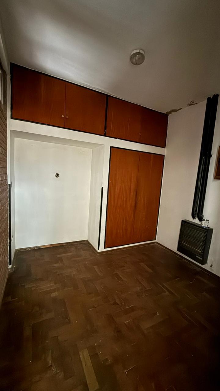 VENTA CASA 4 DORMITORIOS BARRIO MAIPU
