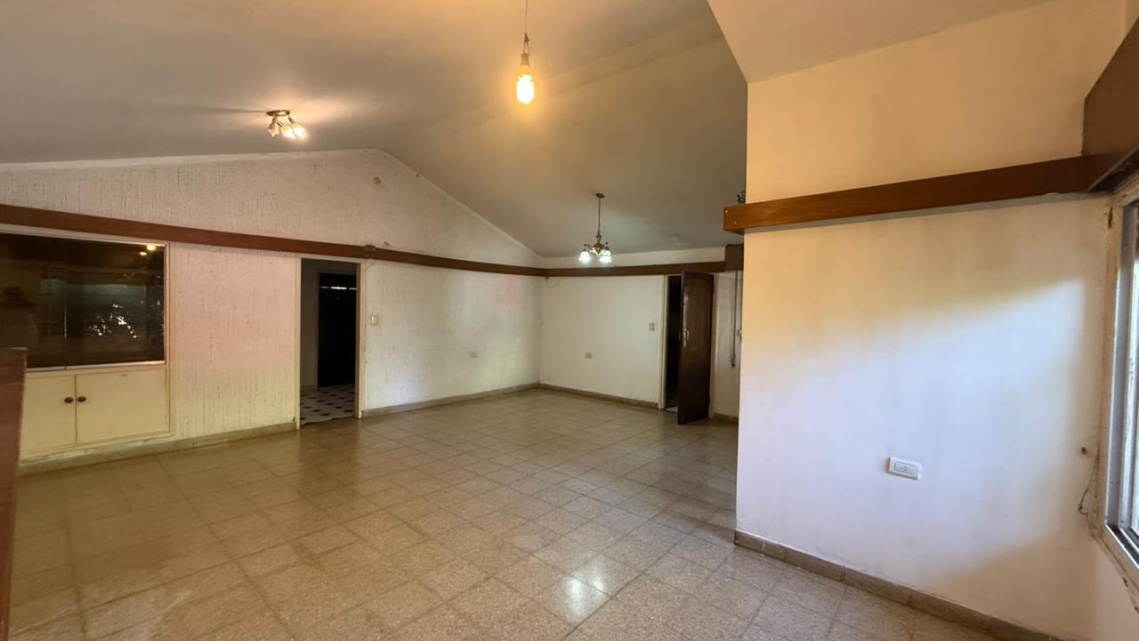VENTA CASA 4 DORMITORIOS BARRIO MAIPU