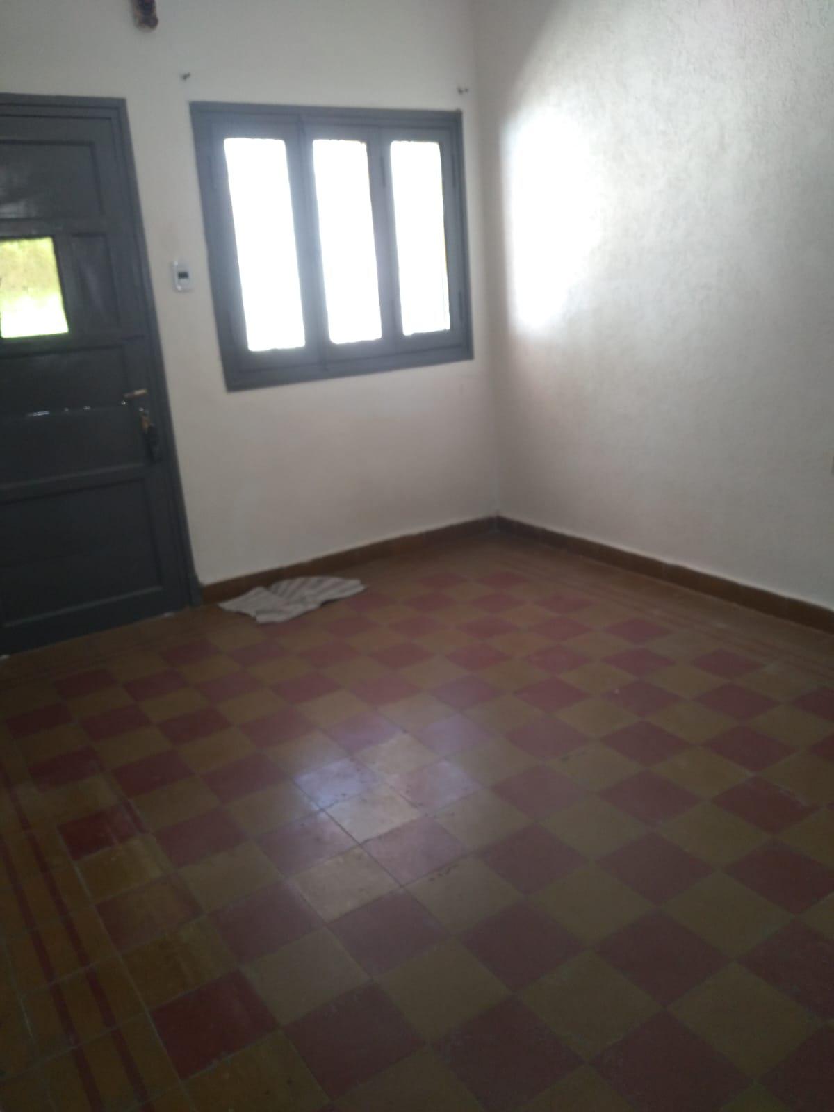 Alquilo casa 2 dorm ccoch. Observatorio.