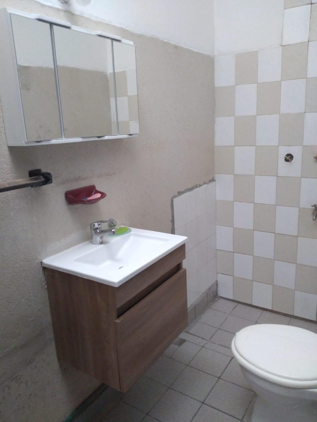 Alquilo casa 2 dorm ccoch. Observatorio.