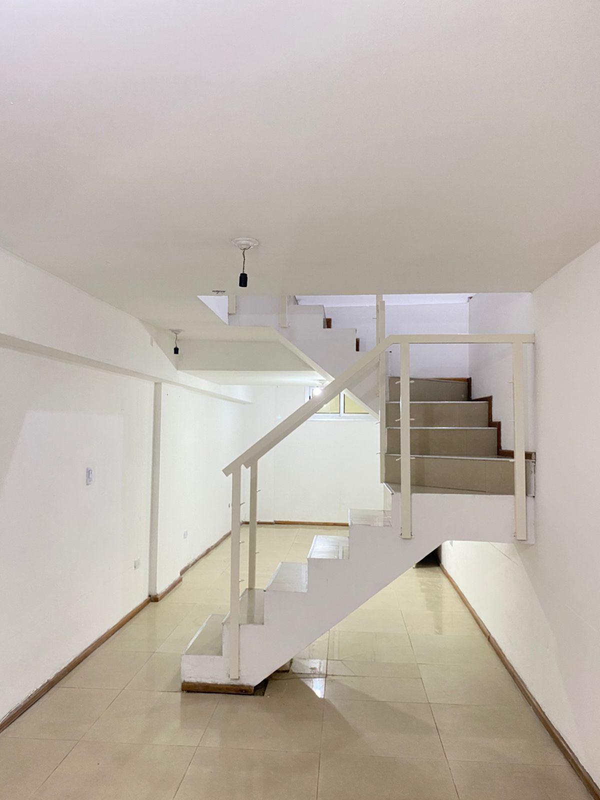 Local  Comercial en Alquiler Barrio Nueva Córdoba  sobre Obispo Trejo