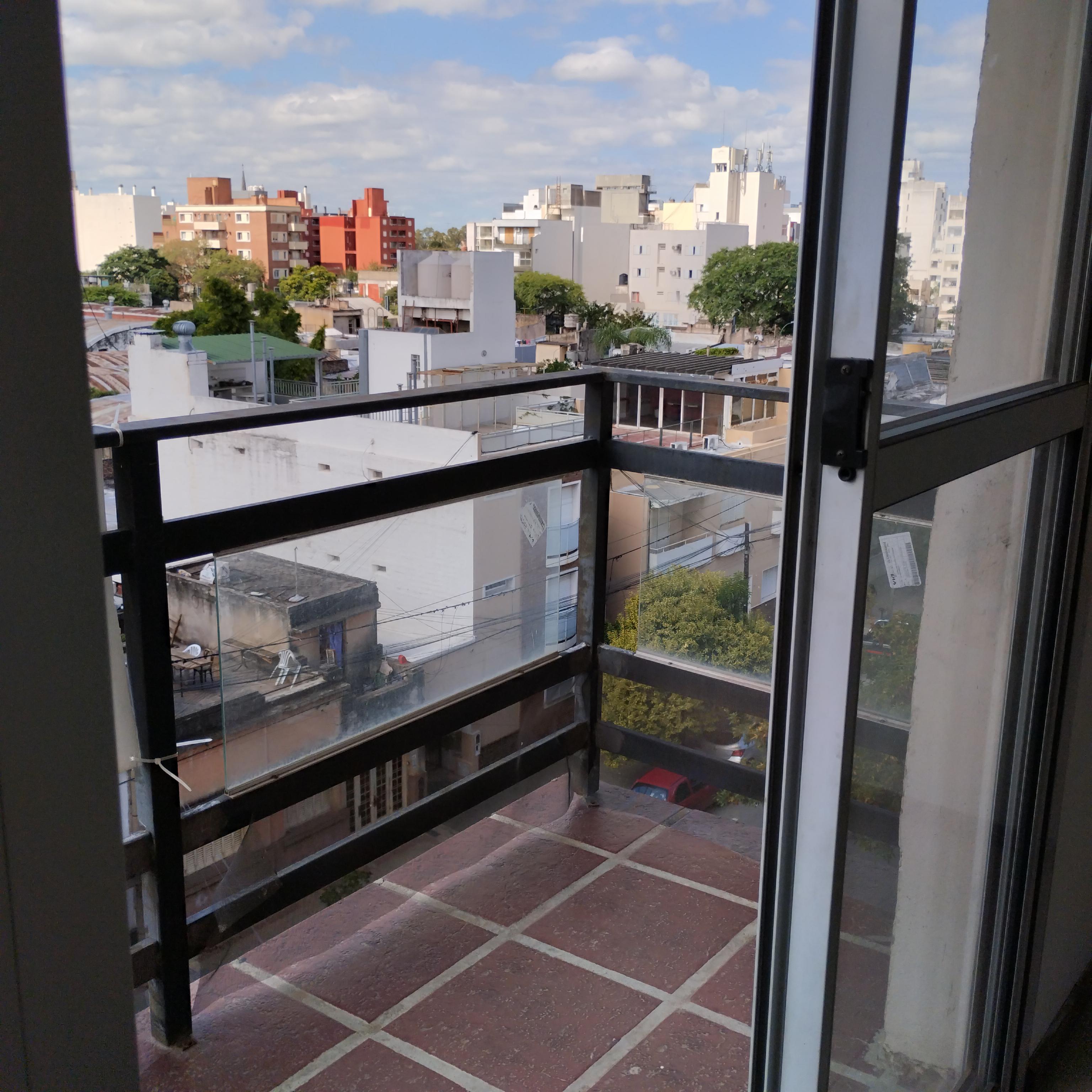 Cofico, depto 1 habit-balcon- excelente ubicación