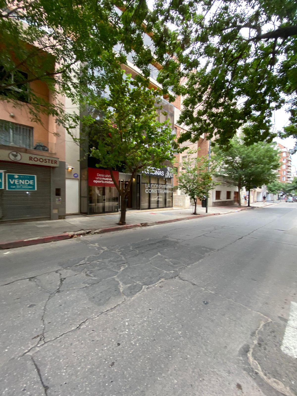 Barrio Nueva Córdoba - Obispo Trejo - Local en Venta